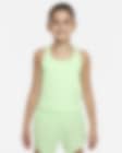 Low Resolution Camiseta de tirantes con bra deportivo para niña talla grande Nike Swoosh