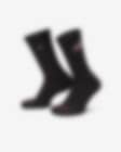 Low Resolution Κάλτσες μεσαίου ύψους με αντικραδασμική προστασία Nike Everyday Plus (ένα ζευγάρι)