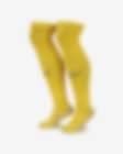 Low Resolution Ποδοσφαιρικές κάλτσες μέχρι το γόνατο δεύτερης εναλλακτικής εμφάνισης Μπαρτσελόνα Strike (ένα ζευγάρι)