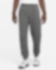 Low Resolution Träningsbyxor Nike Therma-FIT i avsmalnande modell för män