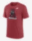 Low Resolution Playera universitaria Nike para hombre Alabama Crimson Tide Blitz Evergreen Legacy Primary