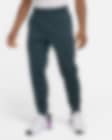 Low Resolution Träningsbyxor Nike Therma-FIT i avsmalnande modell för män