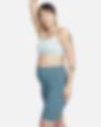 Low Resolution Calções tipo ciclista de 20 cm de cintura subida e suporte ligeiro com bolsos Nike Zenvy (M) para mulher (Maternity)