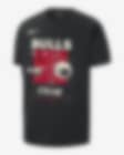 Low Resolution Chicago Bulls Courtside Nike Max90 NBA-t-shirt för män