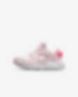 Low Resolution Nike Huarache Run Younger Kids' Shoe