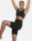 Low Resolution Calções tipo ciclista de 20 cm com cintura subida e suporte ligeiro Nike Zenvy para mulher