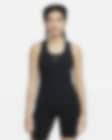 Low Resolution เสื้อกล้ามสปอร์ตบราผู้หญิงซัพพอร์ตระดับกลางเสริมฟองน้ำ Nike Swoosh