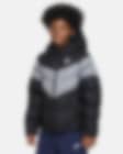 Low Resolution Nike Sportswear Jacke mit Kapuze und Synthetikfüllung für ältere Kinder