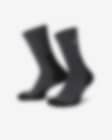 Low Resolution Κάλτσες μεσαίου ύψους με αντικραδασμική προστασία Nike ACG Everyday (ένα ζευγάρι)
