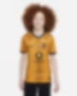 Low Resolution Kaizer Chiefs F.C. 2022/23 Stadium Home Older Kids' Nike Dri-FIT Football Shirt