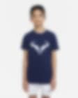 Low Resolution Теннисная футболка для мальчиков школьного возраста NikeCourt Dri-FIT Rafa