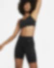 Low Resolution Calções tipo ciclista de cintura normal e suporte firme de 20 cm com bolsos Nike Go para mulher