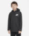 Low Resolution Voděodolná volná bunda Nike Sportswear Windpuffer Storm-FIT s kapucí a délkou po boky pro větší děti (chlapce)
