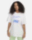 Low Resolution Nike Sportswear-T-shirt med grafik til kvinder