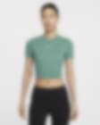 Low Resolution Nike Sportswear Essential Women's Slim-fit Crop T-Shirt