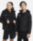 Low Resolution Nike Storm-FIT Academy23-fodboldregnjakke til større børn