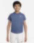 Low Resolution NikeCourt Dri-FIT Victory rövid ujjú teniszfelső nagyobb gyerekeknek (fiúk)