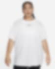 Low Resolution T-shirt damski Nike Sportswear Essential (duże rozmiary)