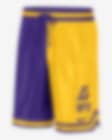 Low Resolution Shorts con gráfico de la NBA Nike Dri-FIT para hombre Los Angeles Lakers Courtside
