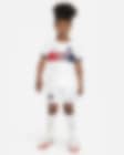 Low Resolution Paris Saint-Germain 2023/24 Deplasman Nike Dri-FIT 3 Parça Küçük Çocuk Forması