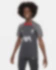 Low Resolution Dzianinowa koszulka piłkarska dla dużych dzieci Nike Dri-FIT Liverpool F.C. Strike