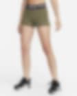 Low Resolution Nike Pro Damenshorts (ca. 8 cm)