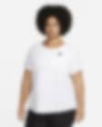 Low Resolution Nike Sportswear Club Essentials Kadın Tişörtü (Büyük Beden)