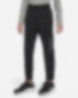 Low Resolution Παντελόνι προπόνησης που στενεύει προς τα κάτω με σχέδιο Nike Therma-FIT για μεγάλα αγόρια