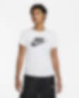 Low Resolution Nike Sportswear Essentials Logolu Kadın Tişörtü