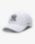 Low Resolution New York Yankees Evergreen Club Men's Nike Dri-FIT MLB Adjustable Hat