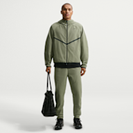 Nike — Nike Tech Men's Dri-FIT Shori Knit Pants