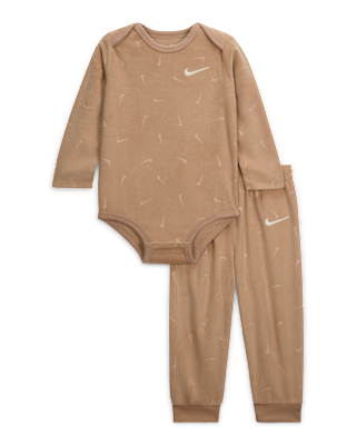 Детские  Nike Baby Essentials Baby (6-12M) Bodysuit and Pants Set