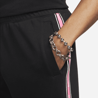 Nike Sportswear herenshorts van sweatstof met herhaald patroon