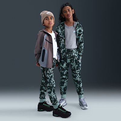 Nike Tech