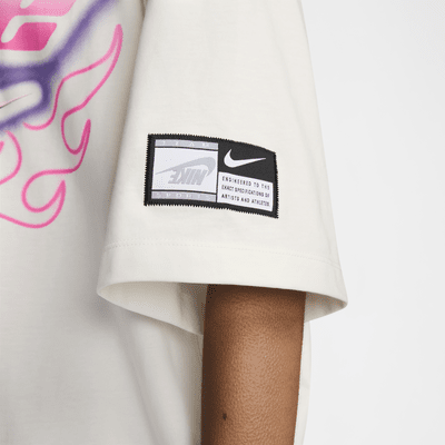 Nike Sportswear Women's Oversized Short-Sleeve T-Shirt