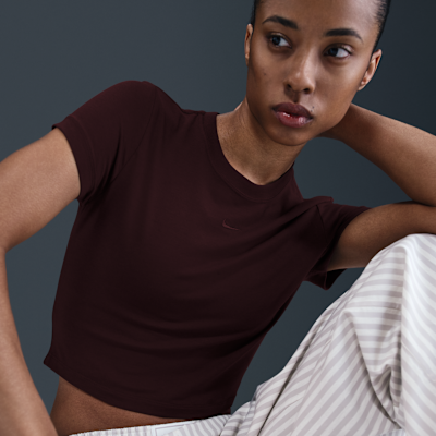 Nike Sportswear Chill Knit Women's Cropped T-Shirt