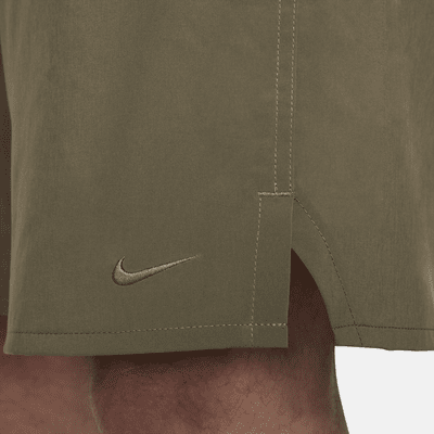 Shorts versátiles sin forro Dri-FIT de 23 cm para hombre Nike Unlimited