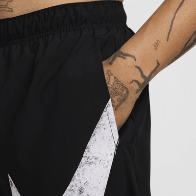 Nike Challenger Swoosh Pantalons curts Dri-FIT de running de 13 cm - Home