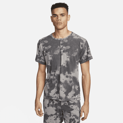 Nike Dri-FIT Men's Allover Print Short-Sleeve Yoga Top