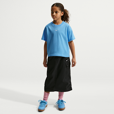 Nike Sportswear Essential Big Kids' (Girls') T-Shirt