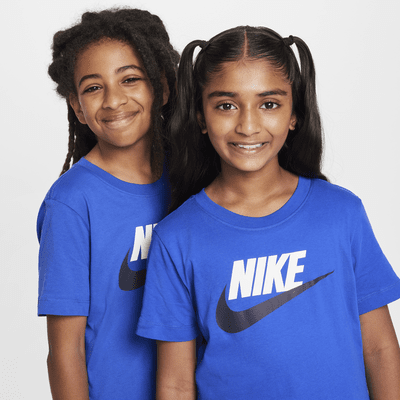 Nike Sportswear Older Kids' T-Shirt