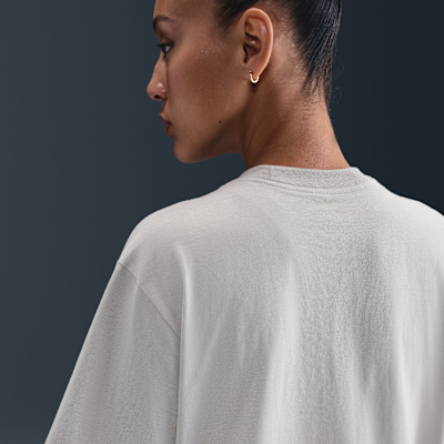 Nike Sportswear Essential Women's Boxy T-Shirt