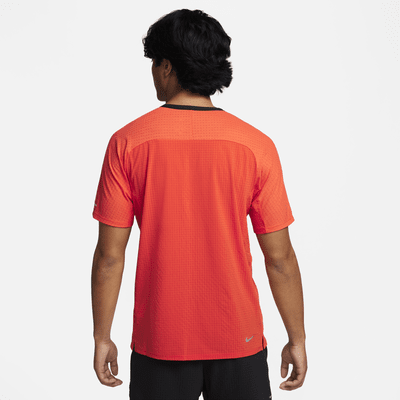 Haut de running Dri-FIT à manches courtes Nike Trail Solar Chase pour homme