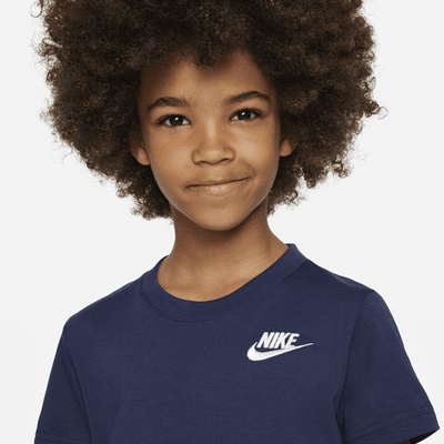 Playera para niños talla pequeña Nike Sportswear