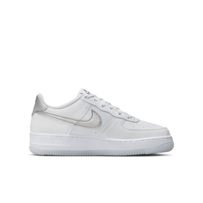 Nike Air Force 1 Older Kids' Shoes