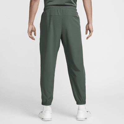 Pants Dri-FIT entallados versátiles para hombre Nike Form