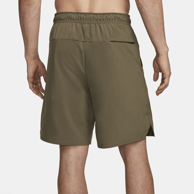 Shorts versátiles sin forro Dri-FIT de 23 cm para hombre Nike Unlimited