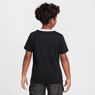 Nike Sportswear Older Kids' T-Shirt