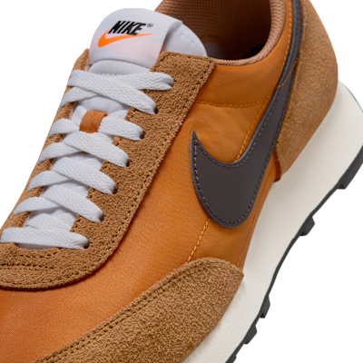 รองเท้าผู้ชาย Nike Daybreak SP