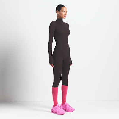 Leggings de tiro alto con panel en V para mujer NikeSKIMS Weightless Layers